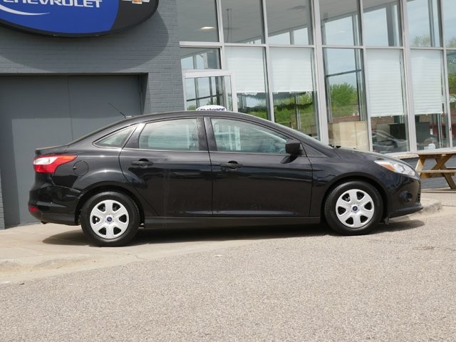 Used 2013 Ford Focus S with VIN 1FADP3E28DL334814 for sale in Shakopee, Minnesota