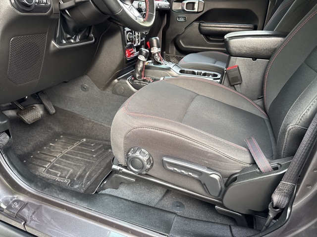 2022 Jeep Wrangler Unlimited Rubicon photo 22