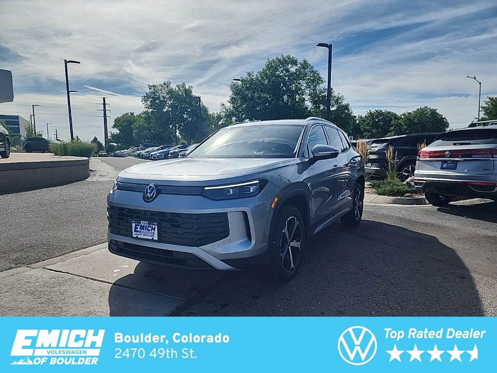 2025 Volkswagen Tiguan SE's photo