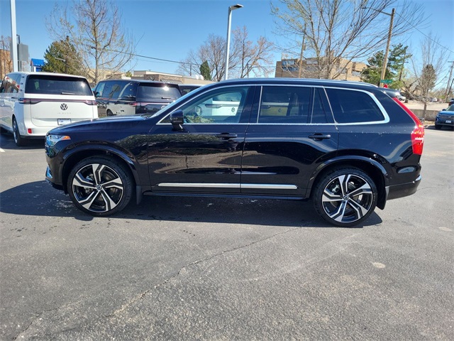 2025 Volvo XC90 AWD photo 2