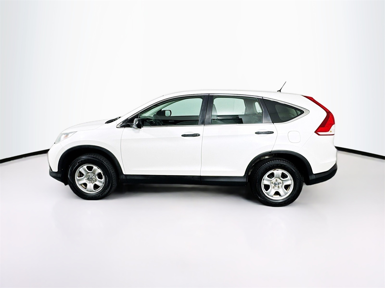 2014 Honda CR-V LX photo 2