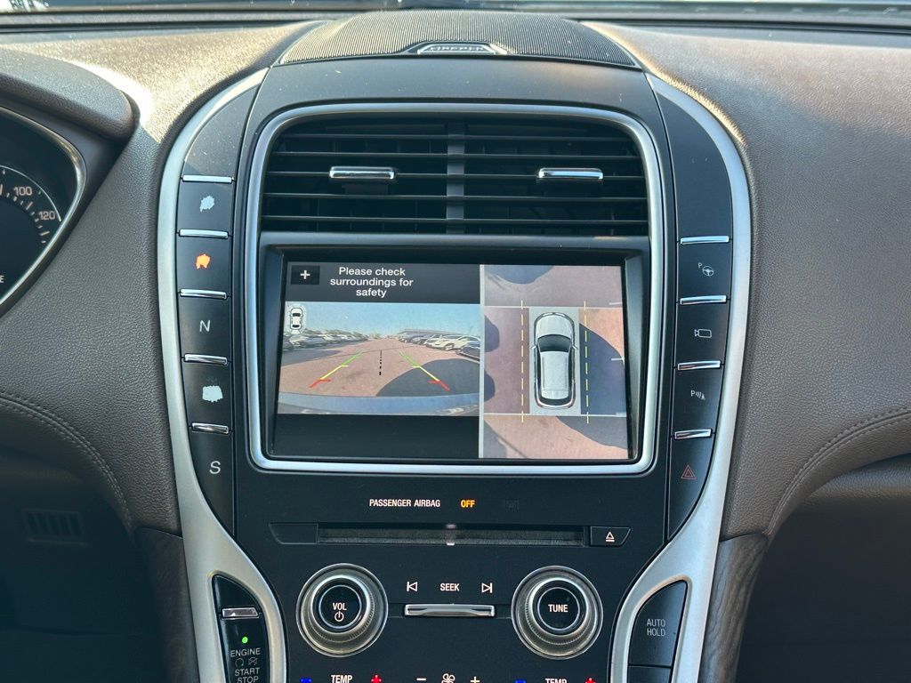 2016 Lincoln MKX Reserve photo 31