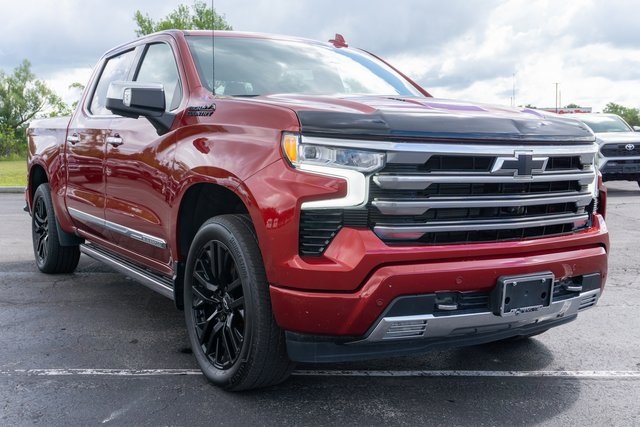2023 Chevrolet Silverado 1500 High Country photo 4