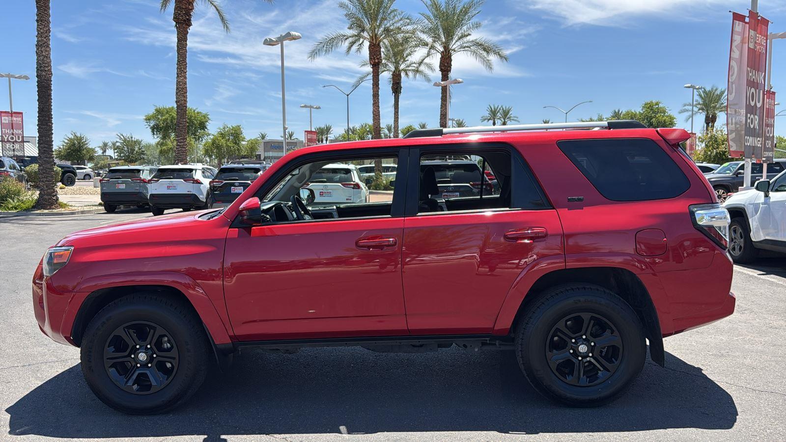 2023 Toyota 4Runner SR5 photo 4