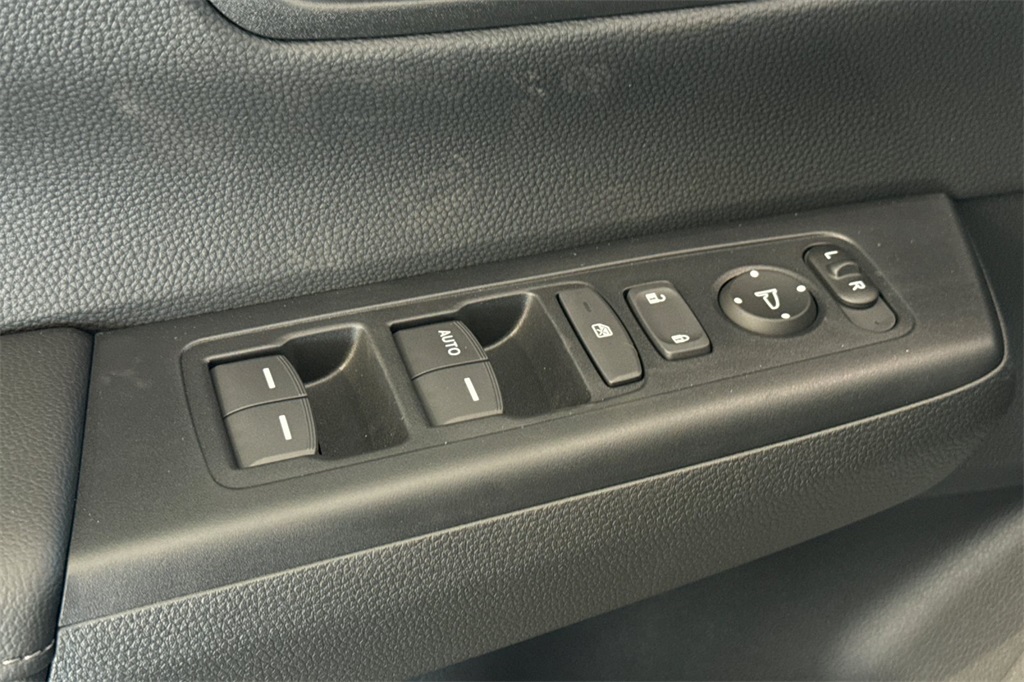 2026 Honda CR-V LX photo 12