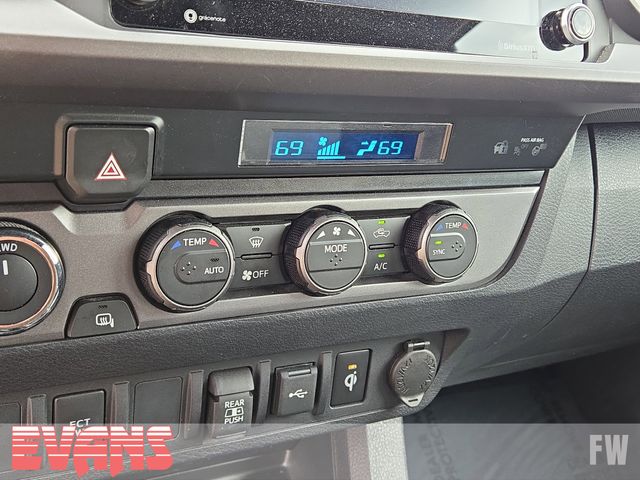 2023 Toyota Tacoma TRD Off-Road photo 7