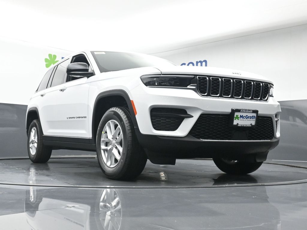 2025 Jeep Grand Cherokee Laredo X photo 22