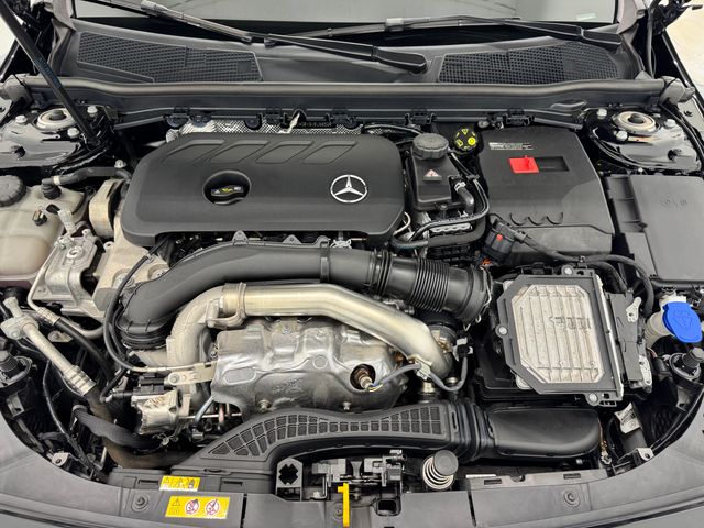 2025 Mercedes Benz CLA 250 photo 13