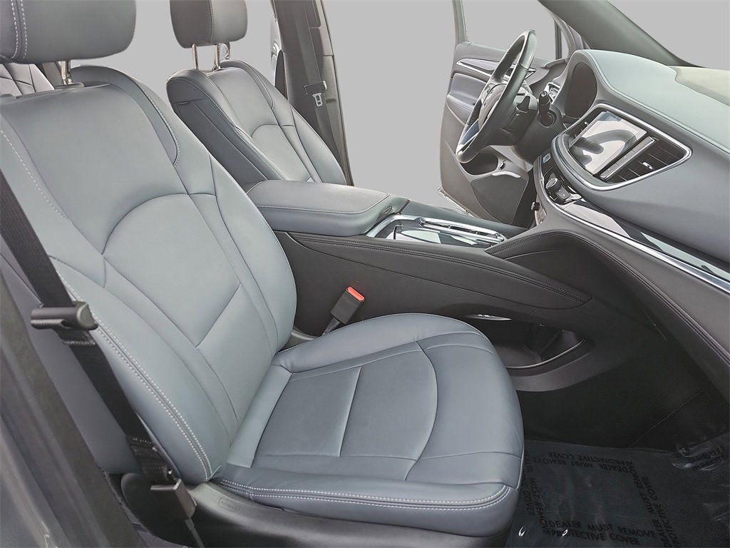 2023 Buick Enclave Essence photo 10