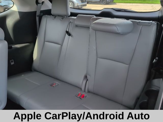 2021 Toyota Highlander Platinum photo 4