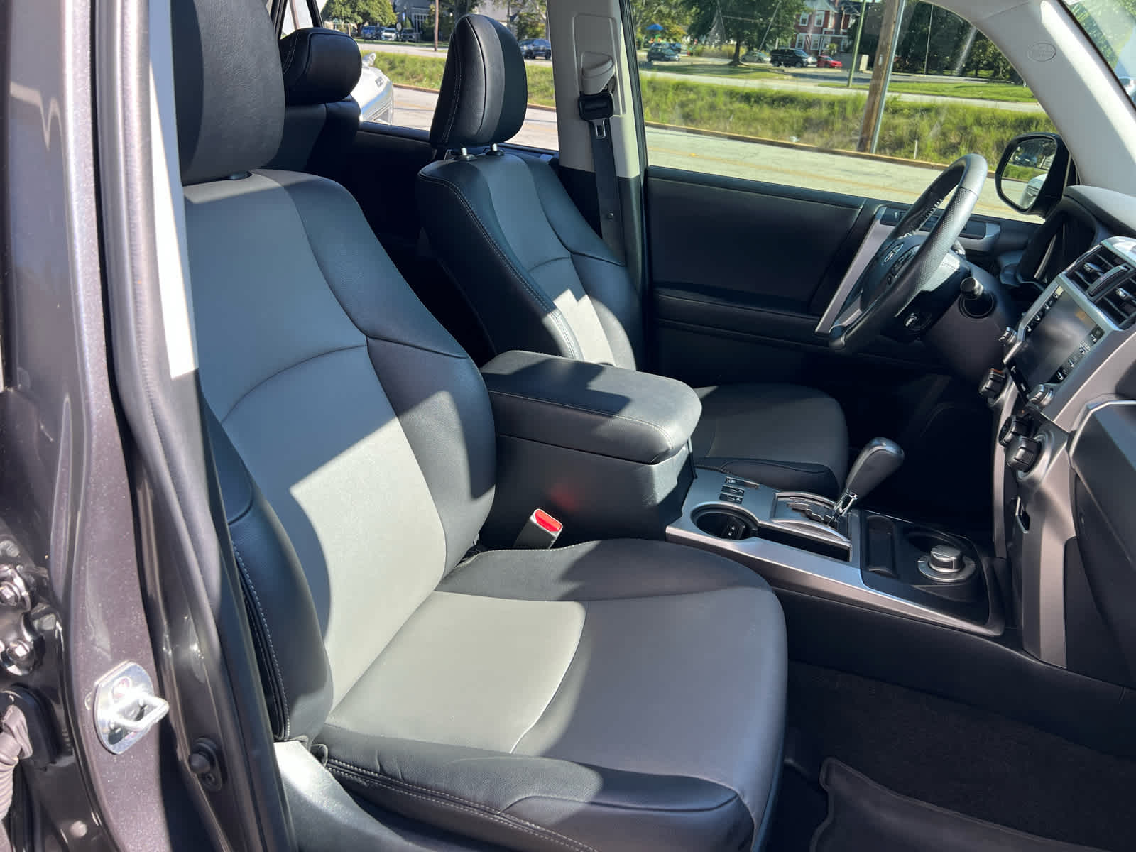 2023 Toyota 4Runner SR5 Premium photo 5