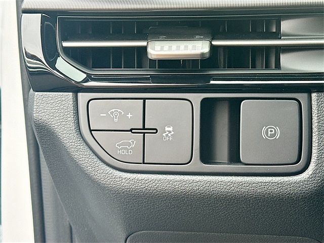2026 Kia Sportage EX photo 10