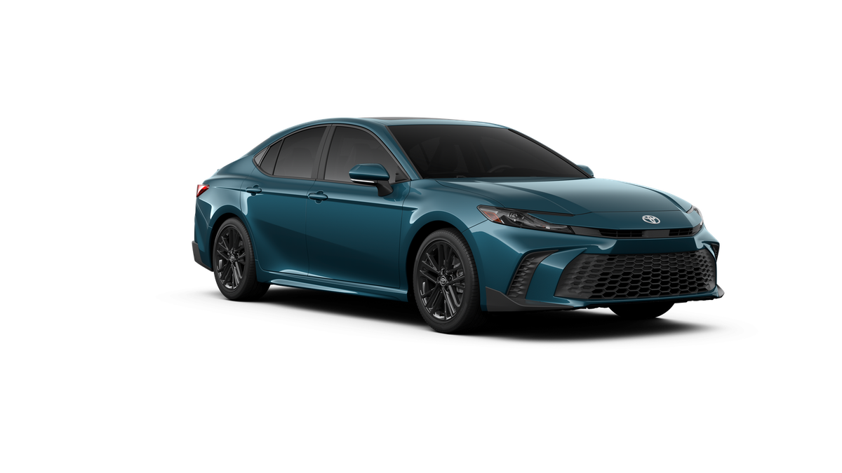 2025 Toyota Camry SE photo 7