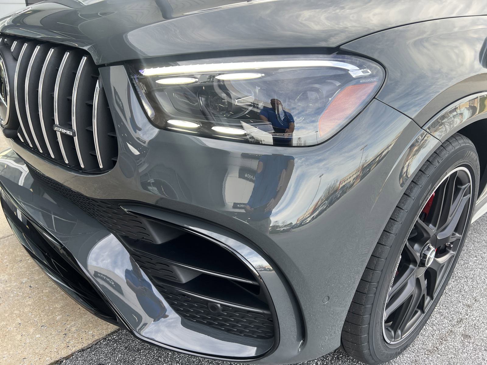 2025 Mercedes Benz GLE AMG 63 S photo 3