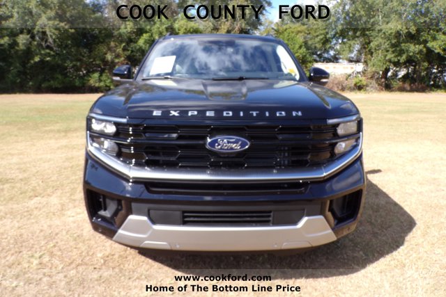 2025 Ford Expedition Platinum photo 2