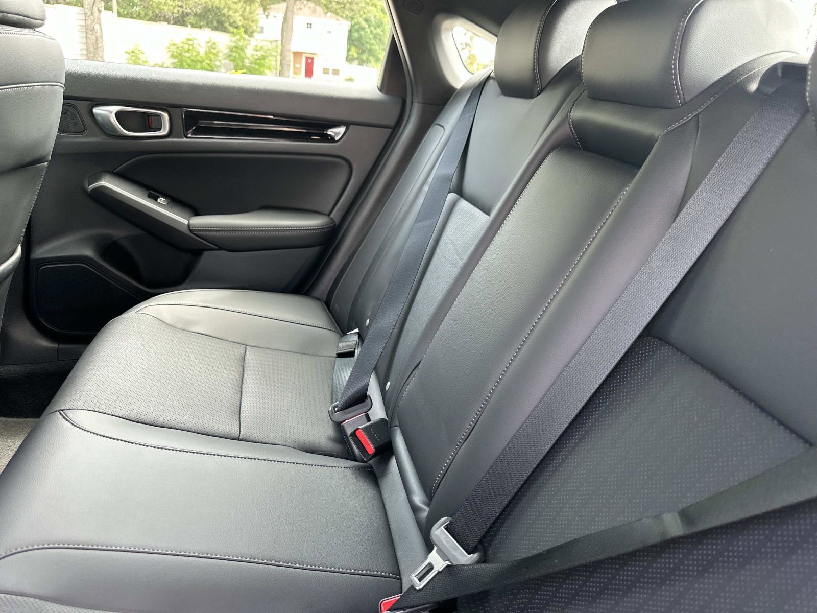 2023 Honda Civic Sport Touring Hatchback photo 11