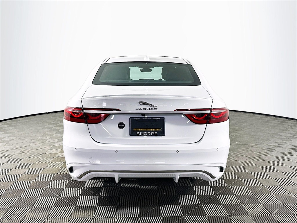 2024 Jaguar XF P300 R-Dynamic SE photo 6