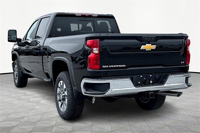 2025 Chevrolet Silverado 2500HD LT photo 4