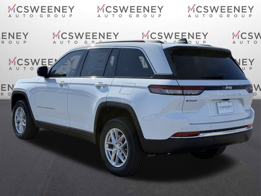 2025 Jeep Grand Cherokee Laredo X photo 3