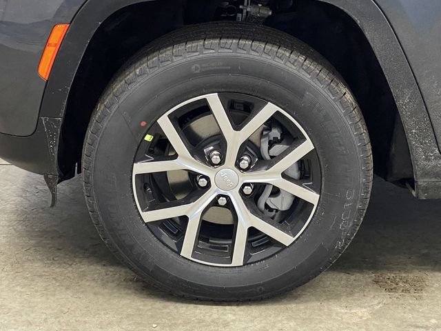 2025 Jeep Grand Cherokee Limited photo 38