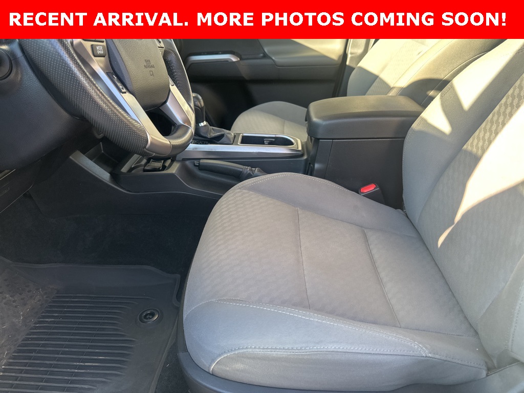 2023 Toyota Tacoma SR5 Double Cab photo 2