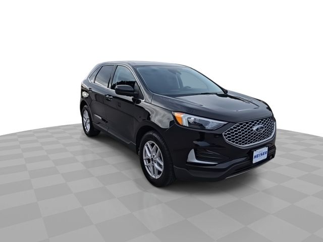 2023 Ford Edge SEL photo 2
