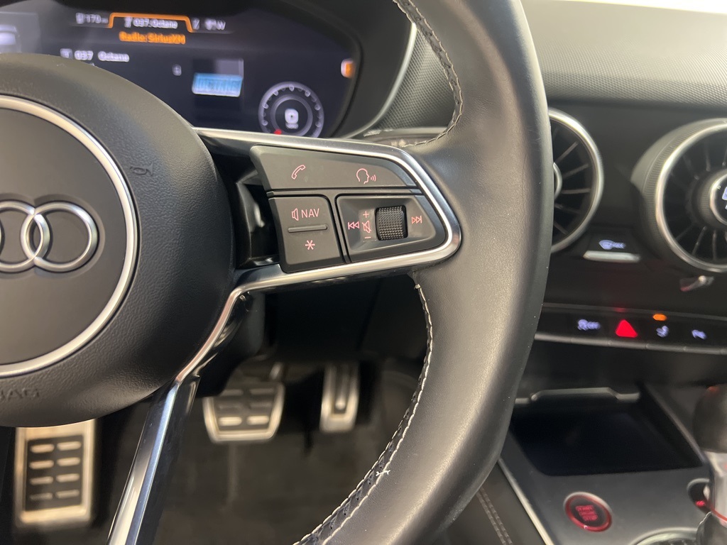 2017 Audi TTS photo 13