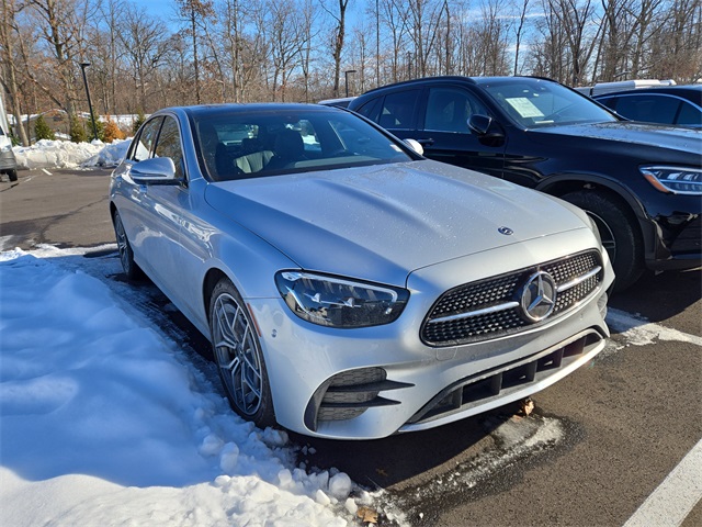 2021 Mercedes-Benz E-Class E350's photo