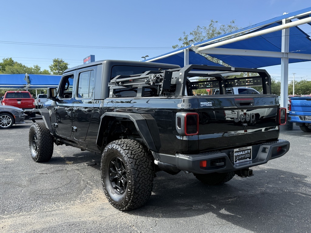 2021 Jeep Gladiator Willys photo 7