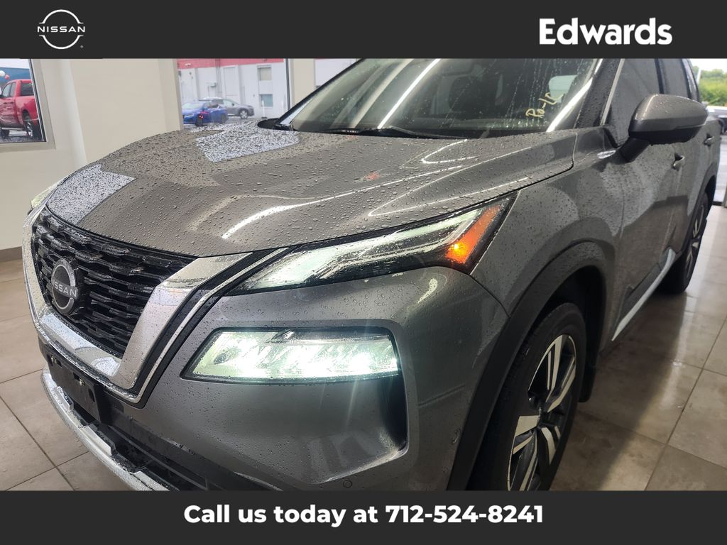 2023 Nissan Rogue Platinum photo 4