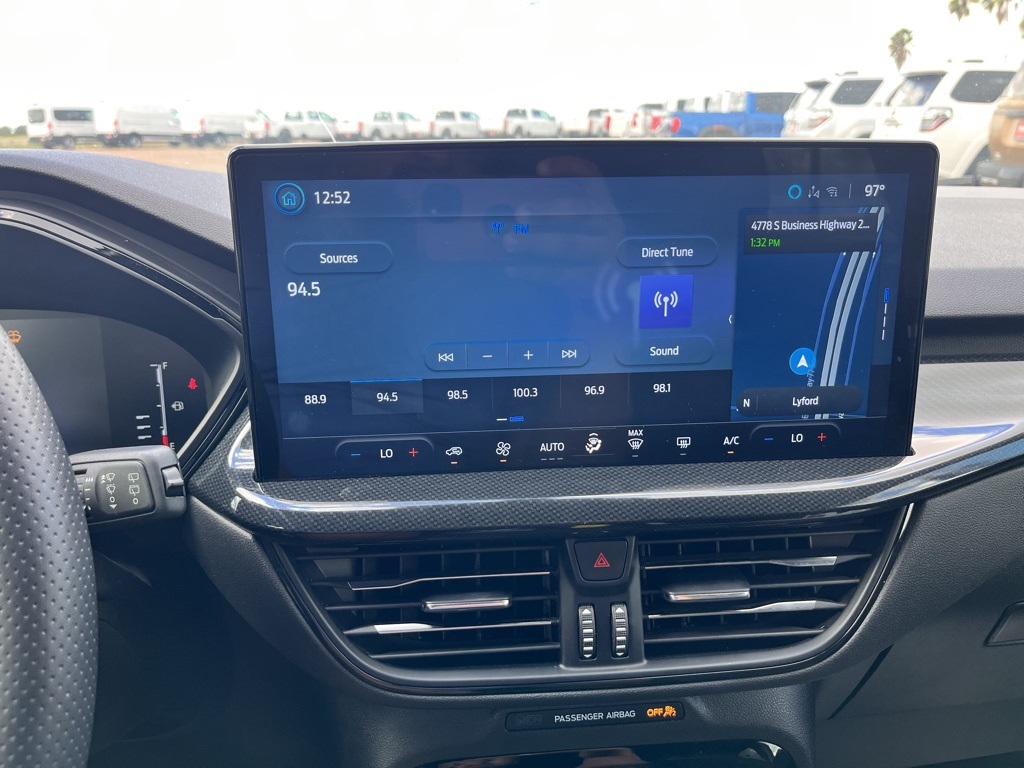 2023 Ford Escape ST-Line photo 9