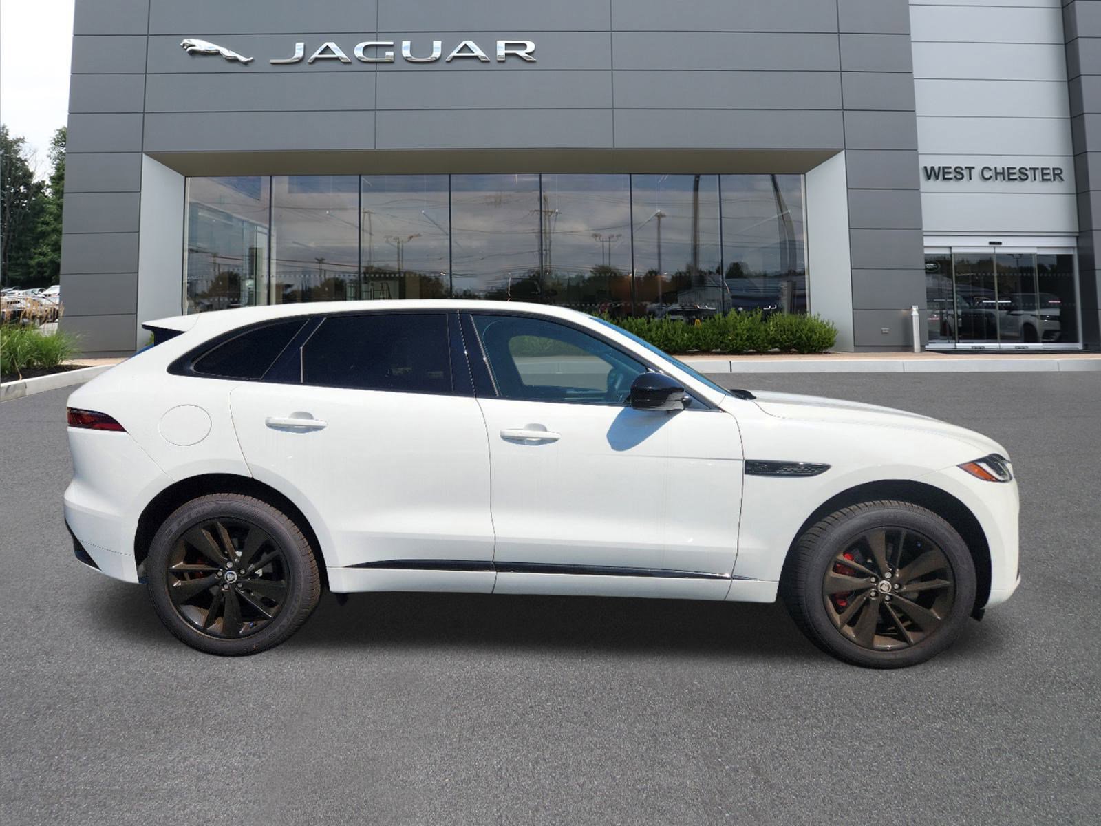 2024 Jaguar F-PACE P400 R-Dynamic S photo 4
