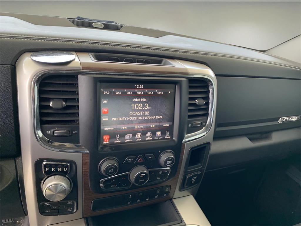 2017 Ram 1500 Laramie photo 27