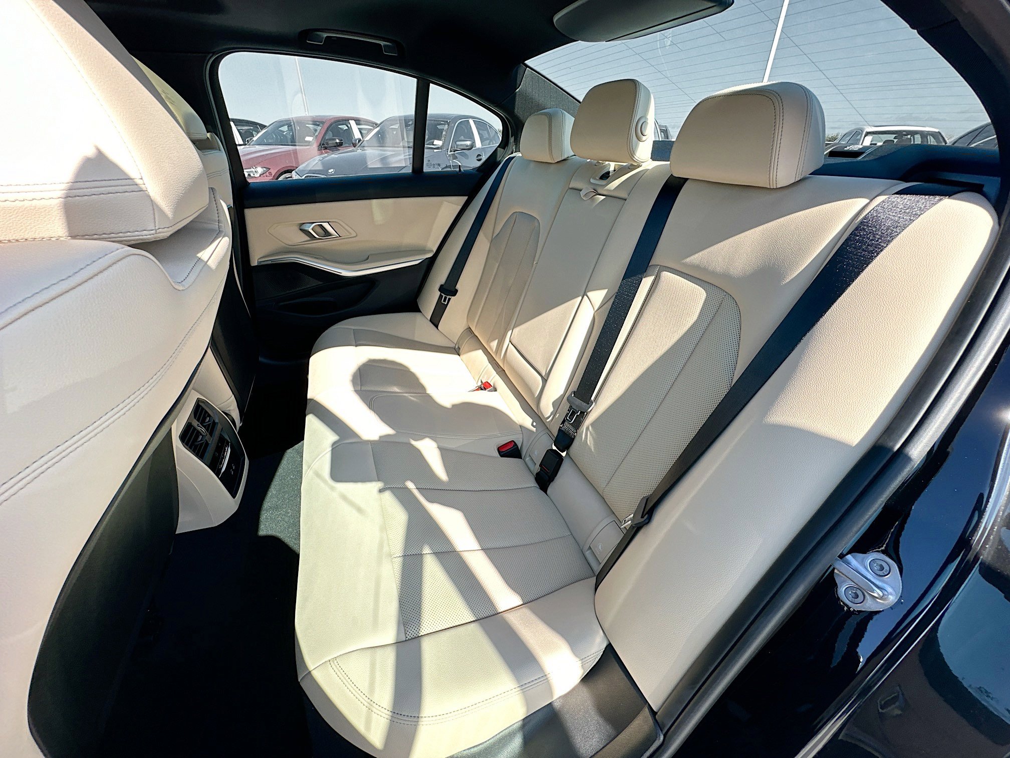 2025 Bmw 330i photo 24