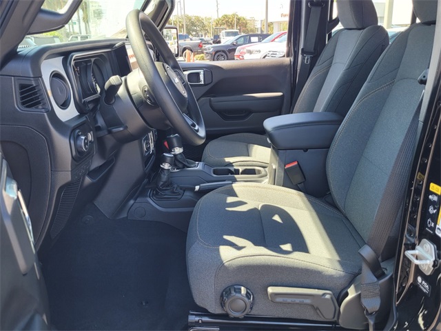 2025 Jeep Gladiator Sport photo 12