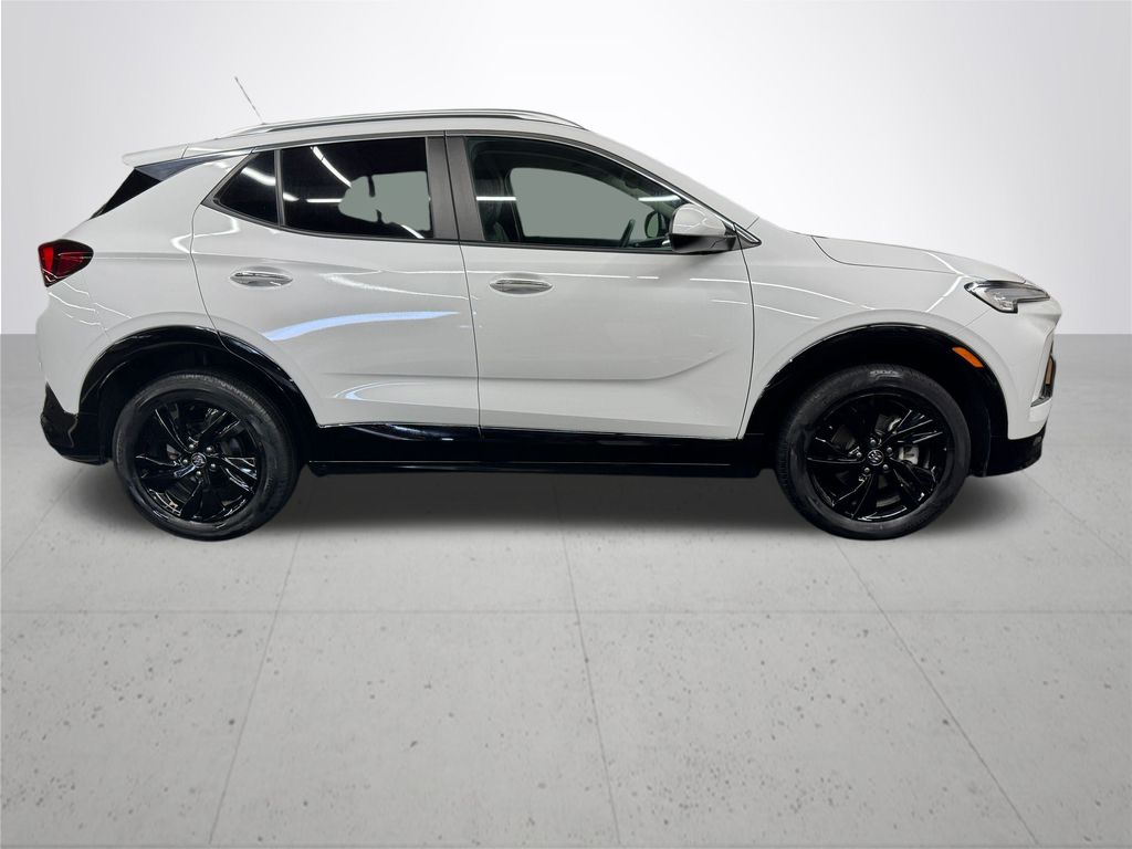 2024 Buick Encore GX Sport Touring photo 7