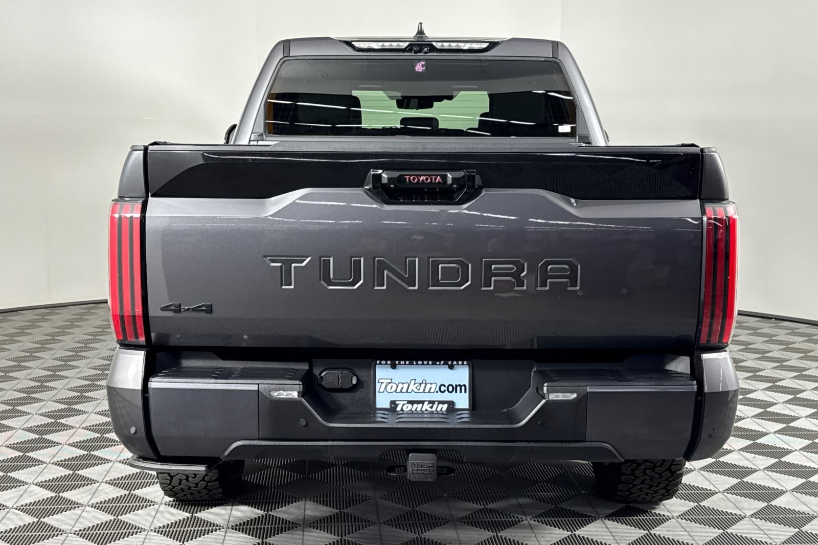 2023 Toyota Tundra Platinum photo 5