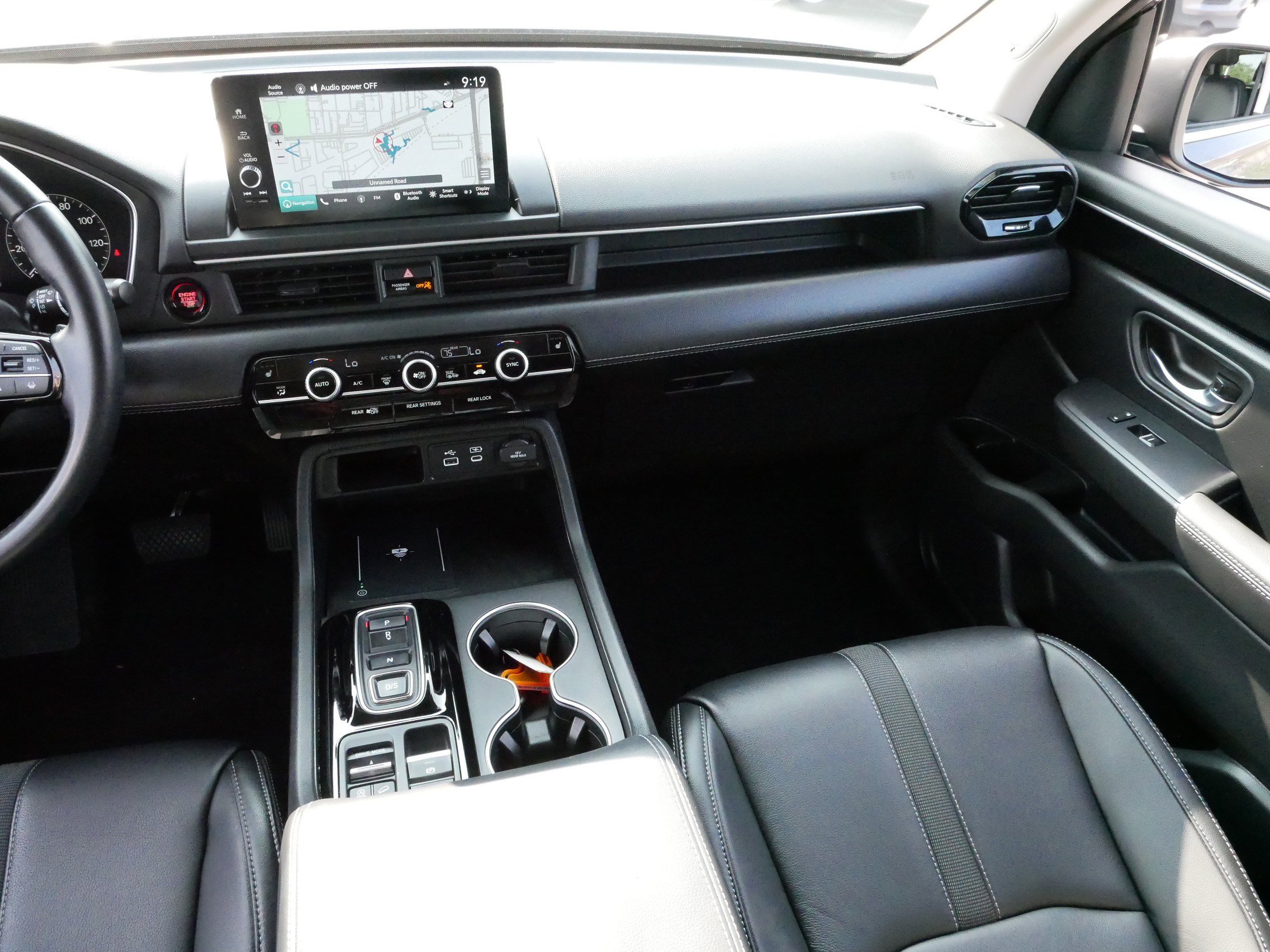 2023 Honda Pilot Touring photo 11