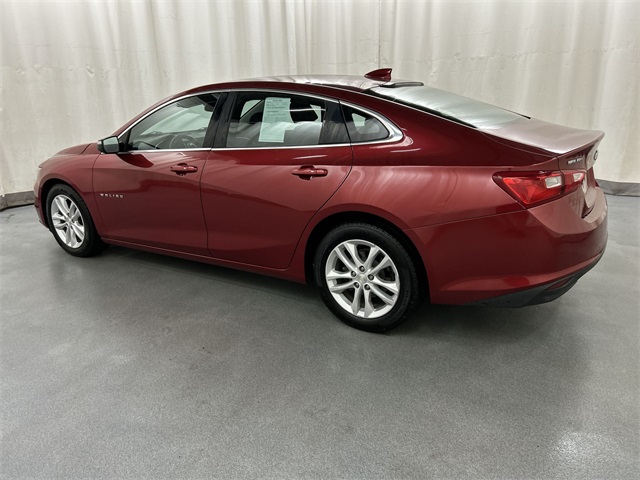 2016 Chevrolet Malibu 1LT photo 3