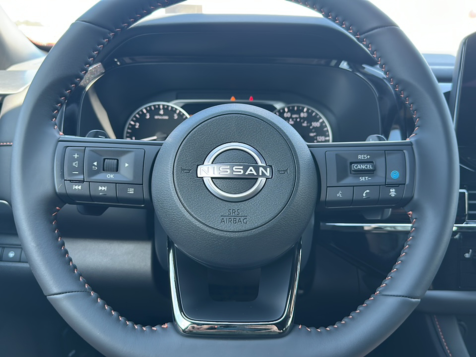 2025 Nissan Pathfinder Rock Creek photo 6