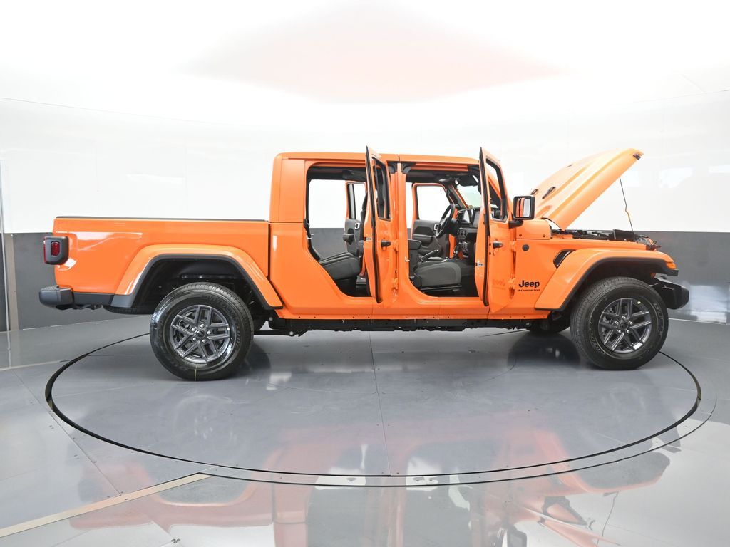 2025 Jeep Gladiator Sport S photo 58
