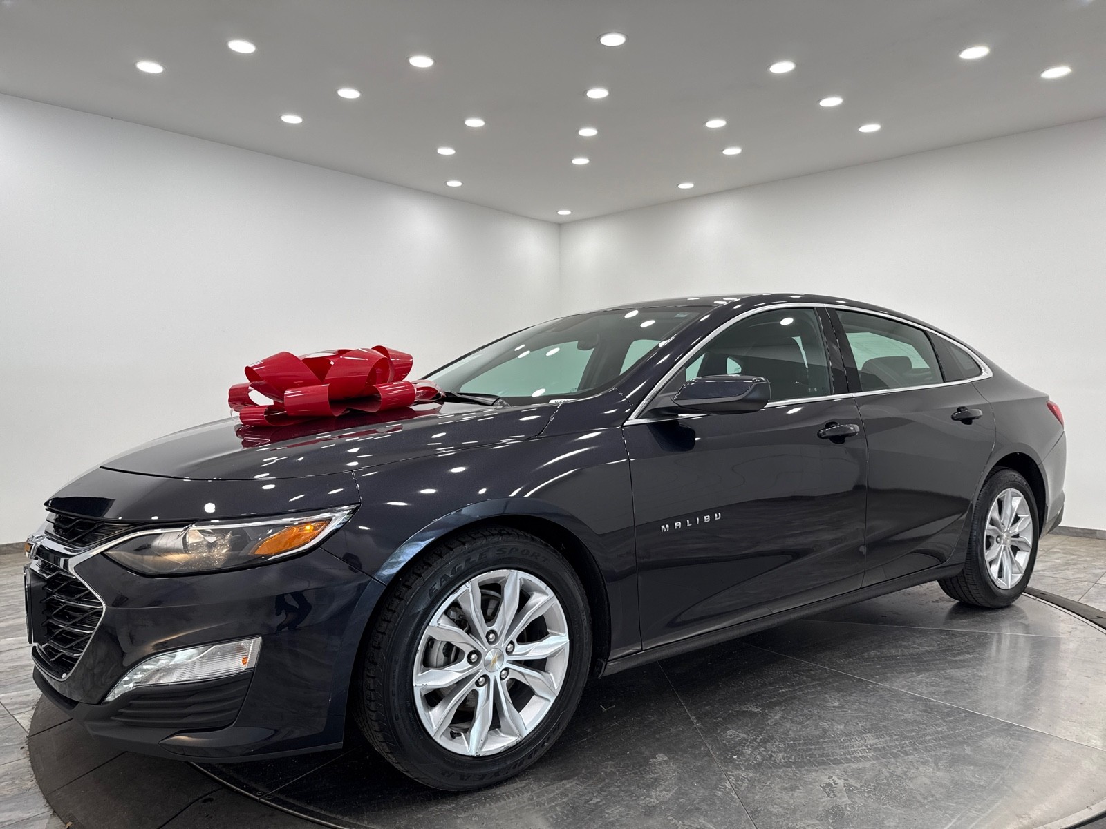 2023 Chevrolet Malibu 1LT photo 3