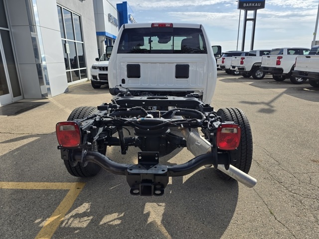 2025 Ram 3500 Tradesman photo 2