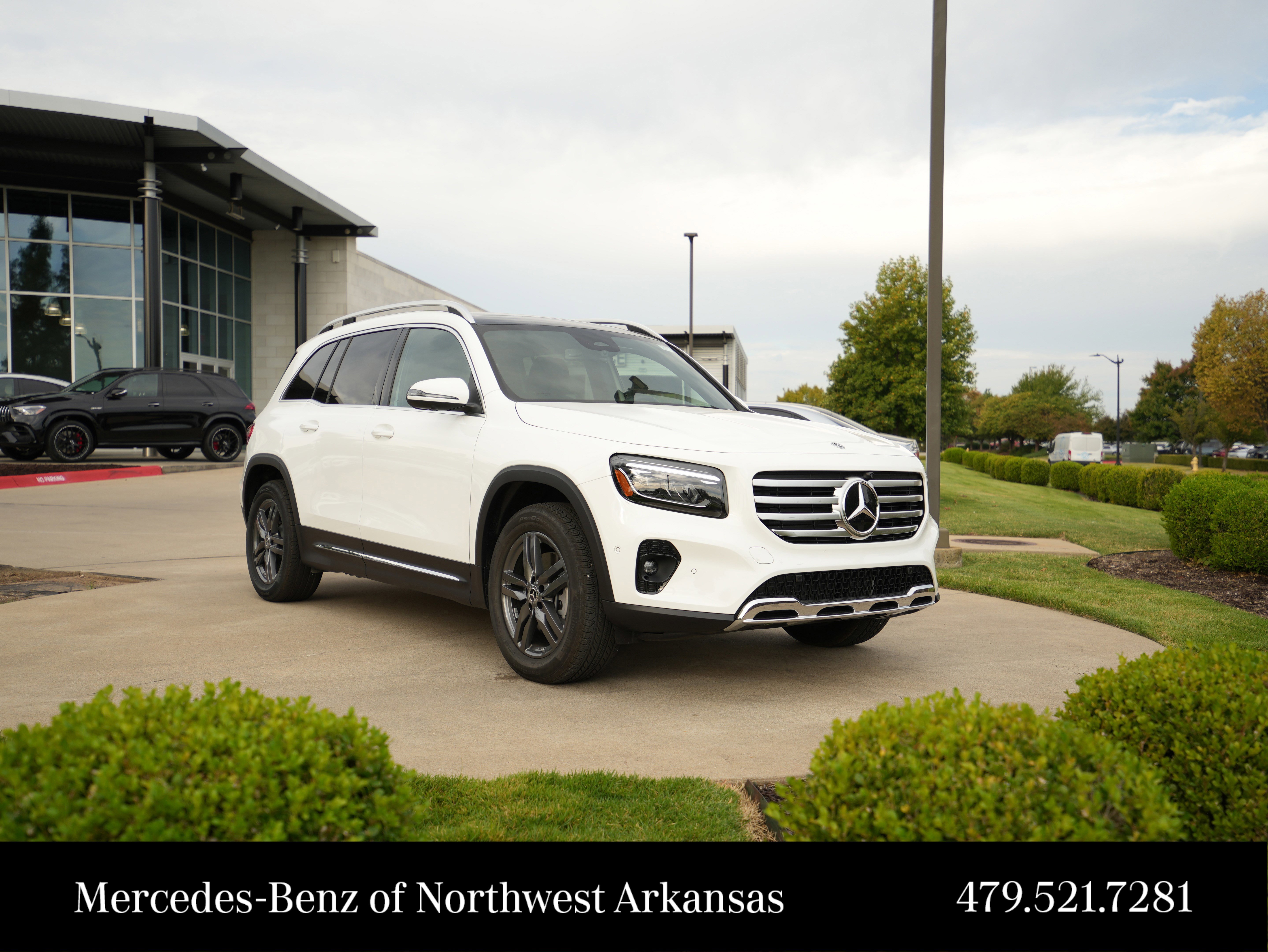 2026 Mercedes-Benz GLB GLB 250's photo