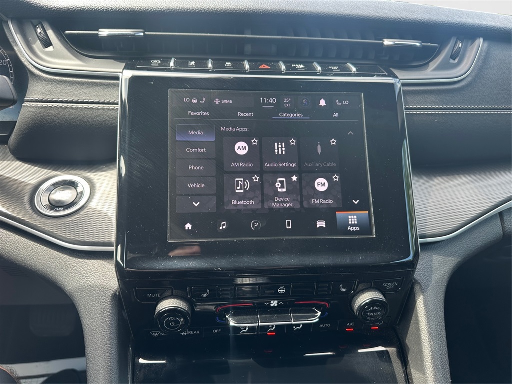 2024 Jeep Grand Cherokee Altitude photo 8