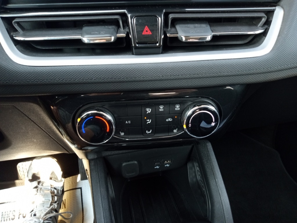 2024 Chevrolet Trailblazer LT photo 36