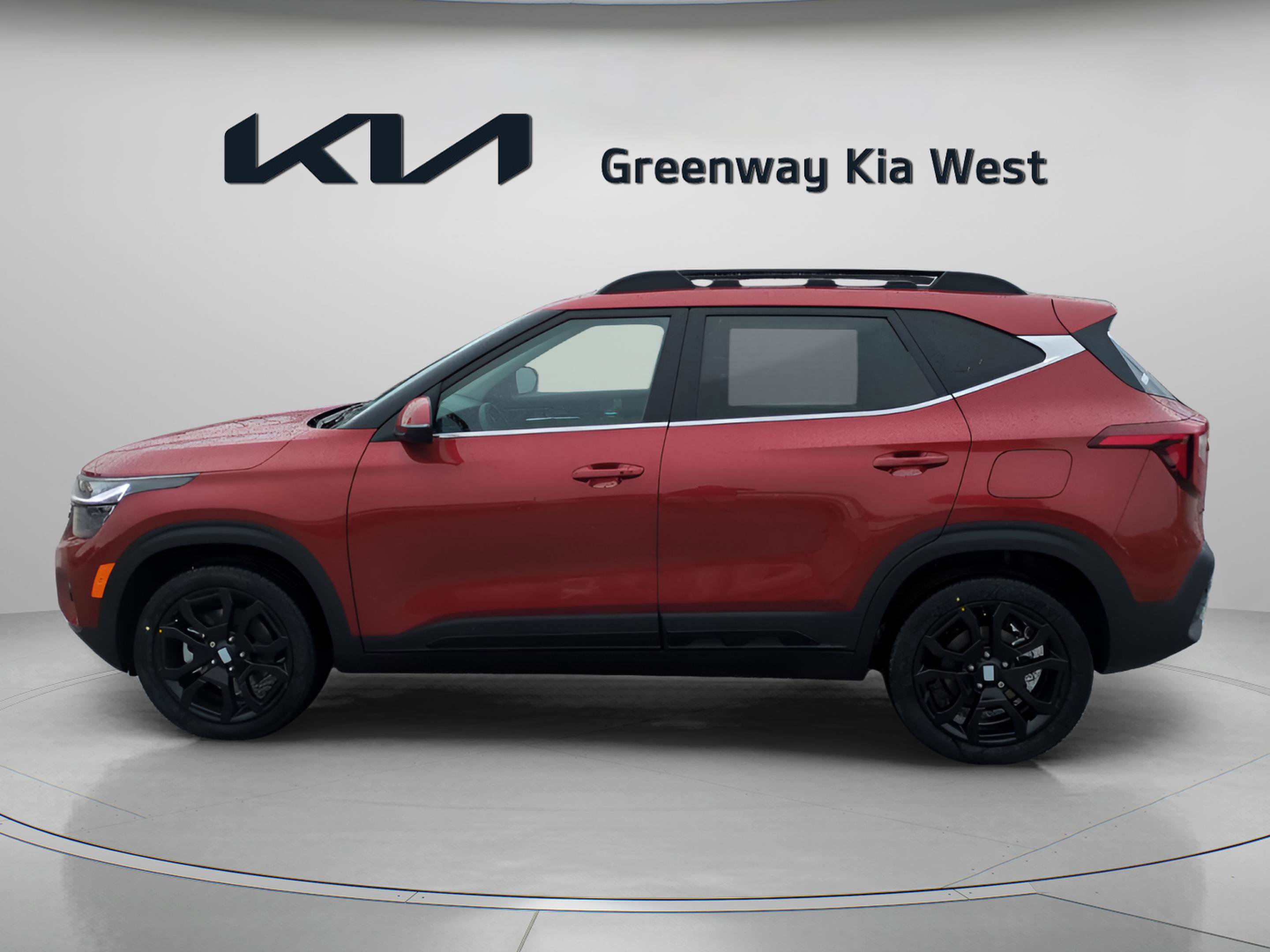 2025 Kia Seltos X-Line photo 2