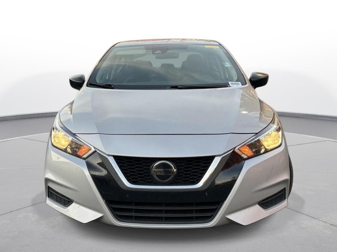 2021 Nissan Versa S photo 3