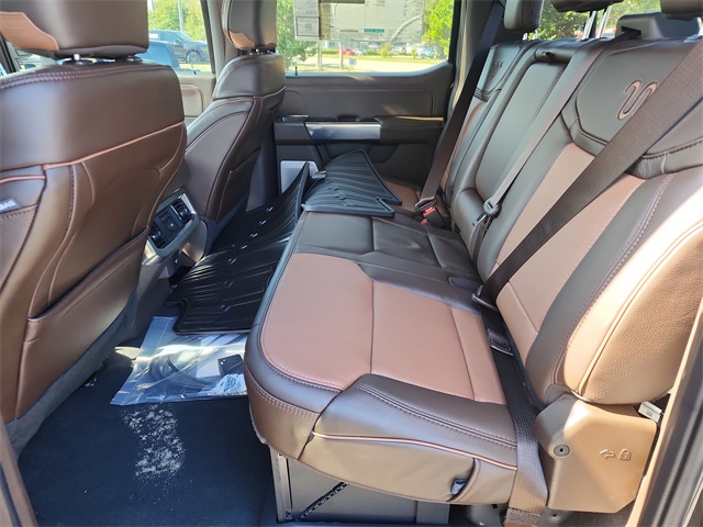 2025 Ford F-450 King Ranch photo 13