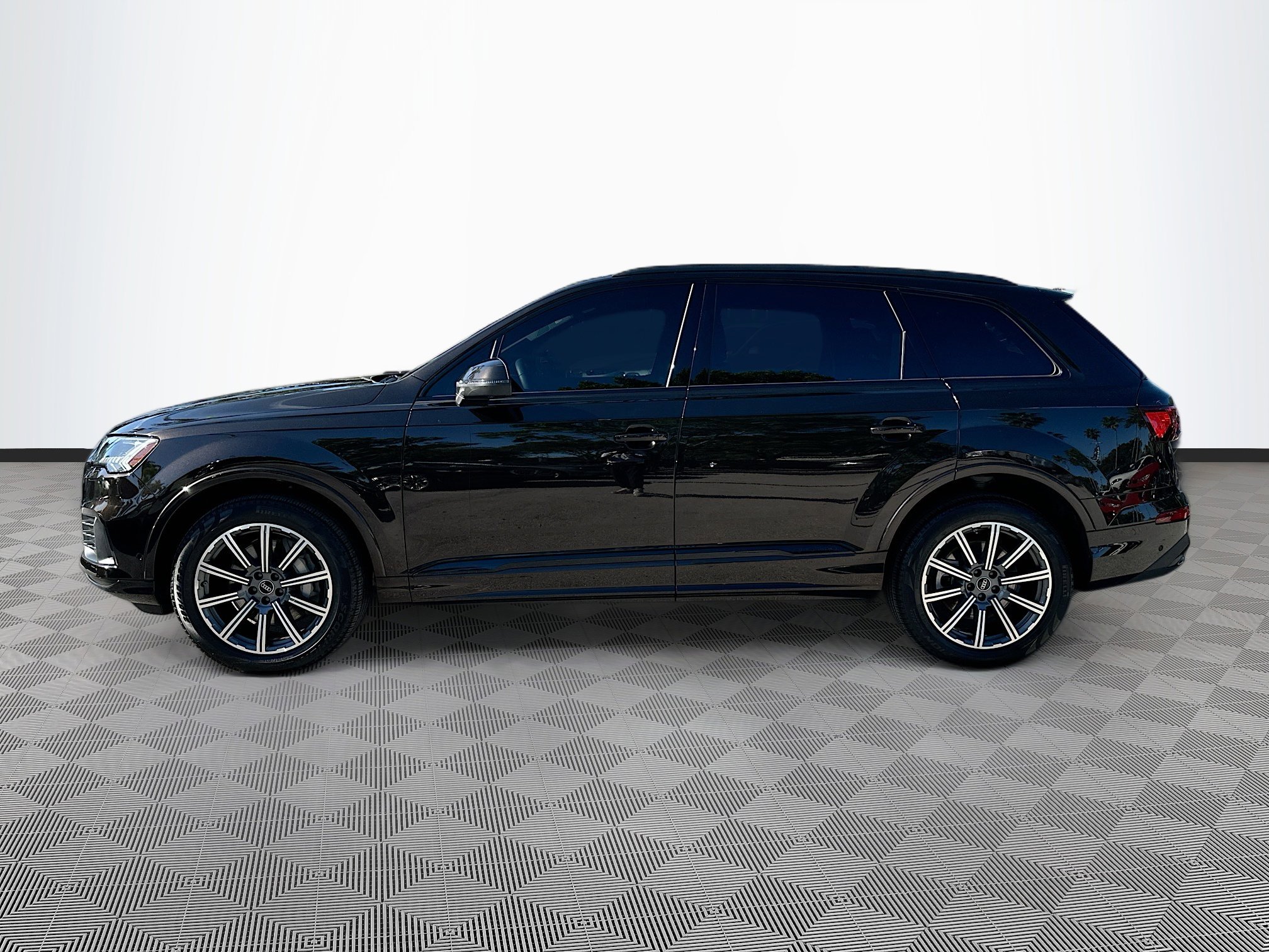 2024 Audi Q7 Premium Plus photo 4